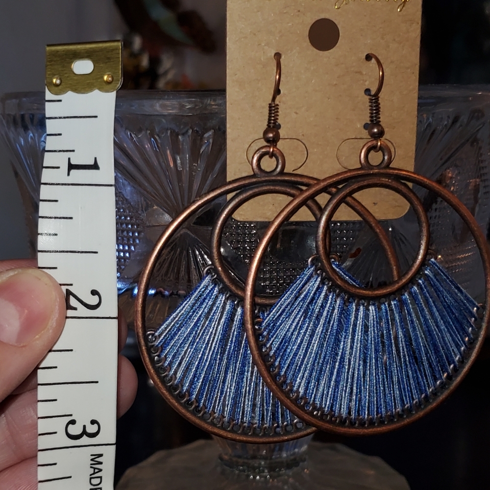 Copper tone and blue/gold threaded earrings
